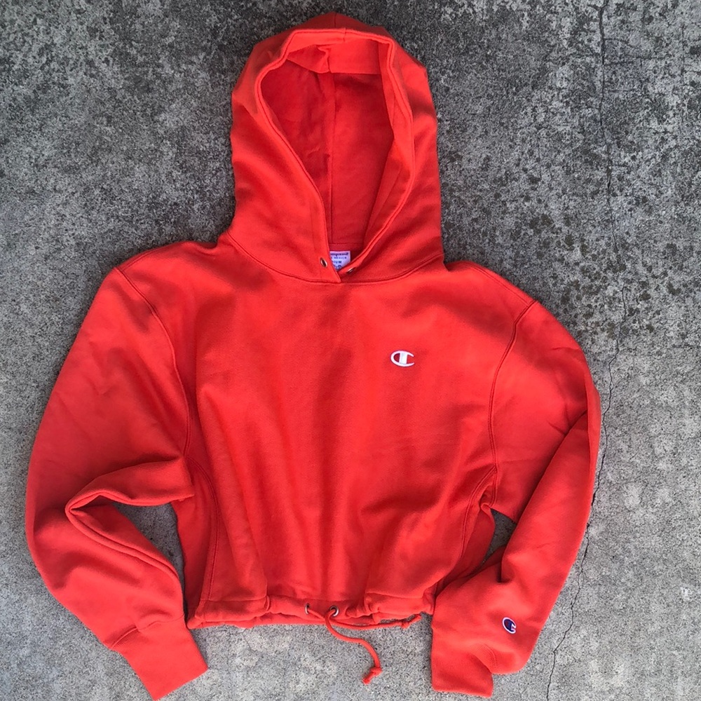 Champion life women’s drawstring cropped hoodie. NEW